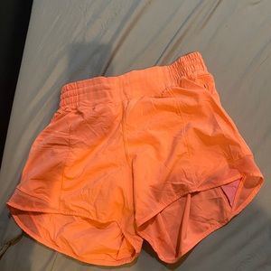 Lululemon high rise hotty hot shorts